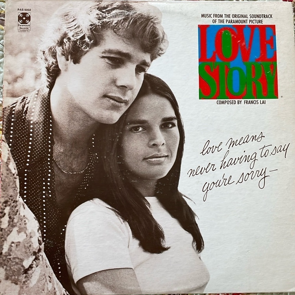 Love Story vinyl album. 33 LP - 11 songs in total. Soundtrack from 1970 film.
